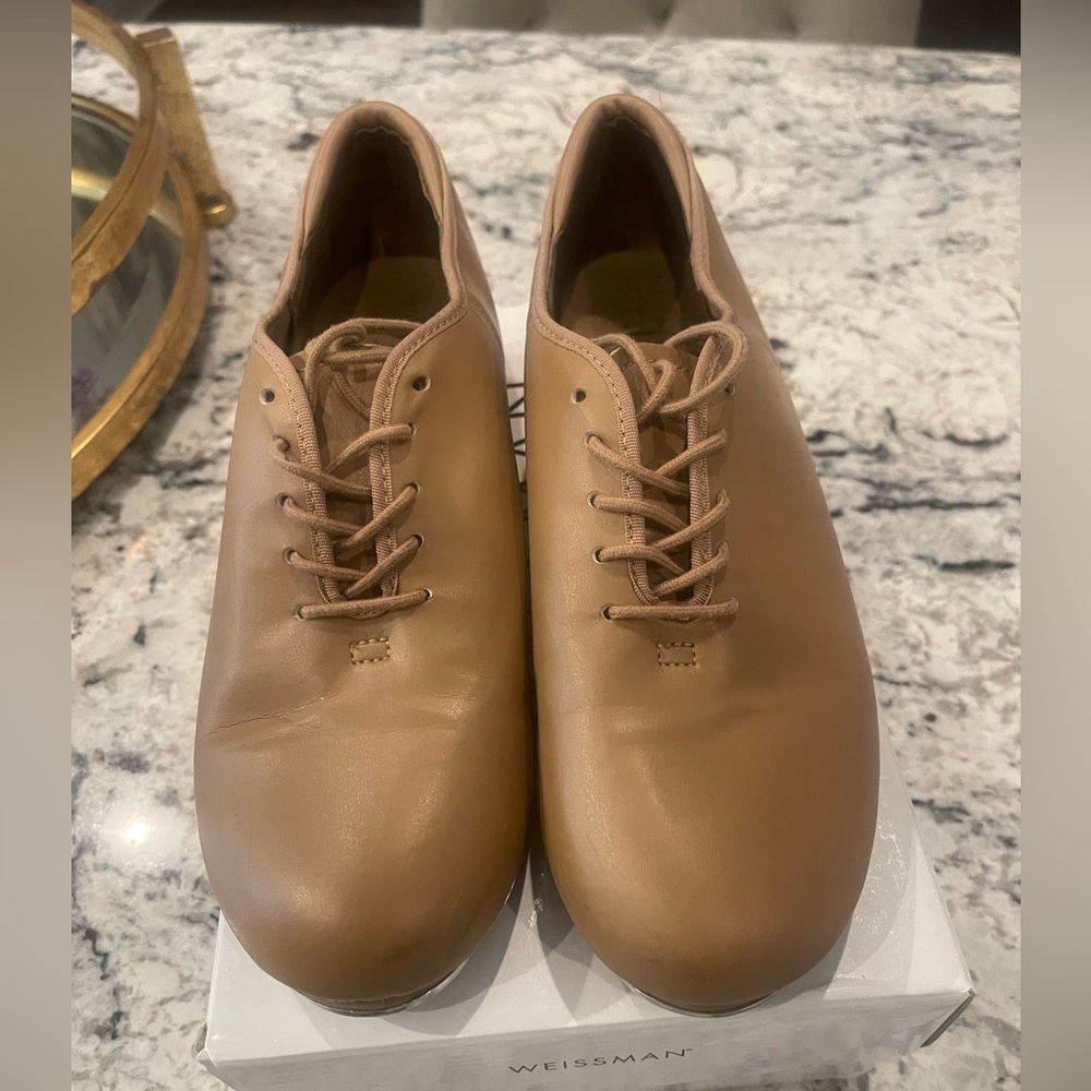 🩰 Weissmann tap shoes